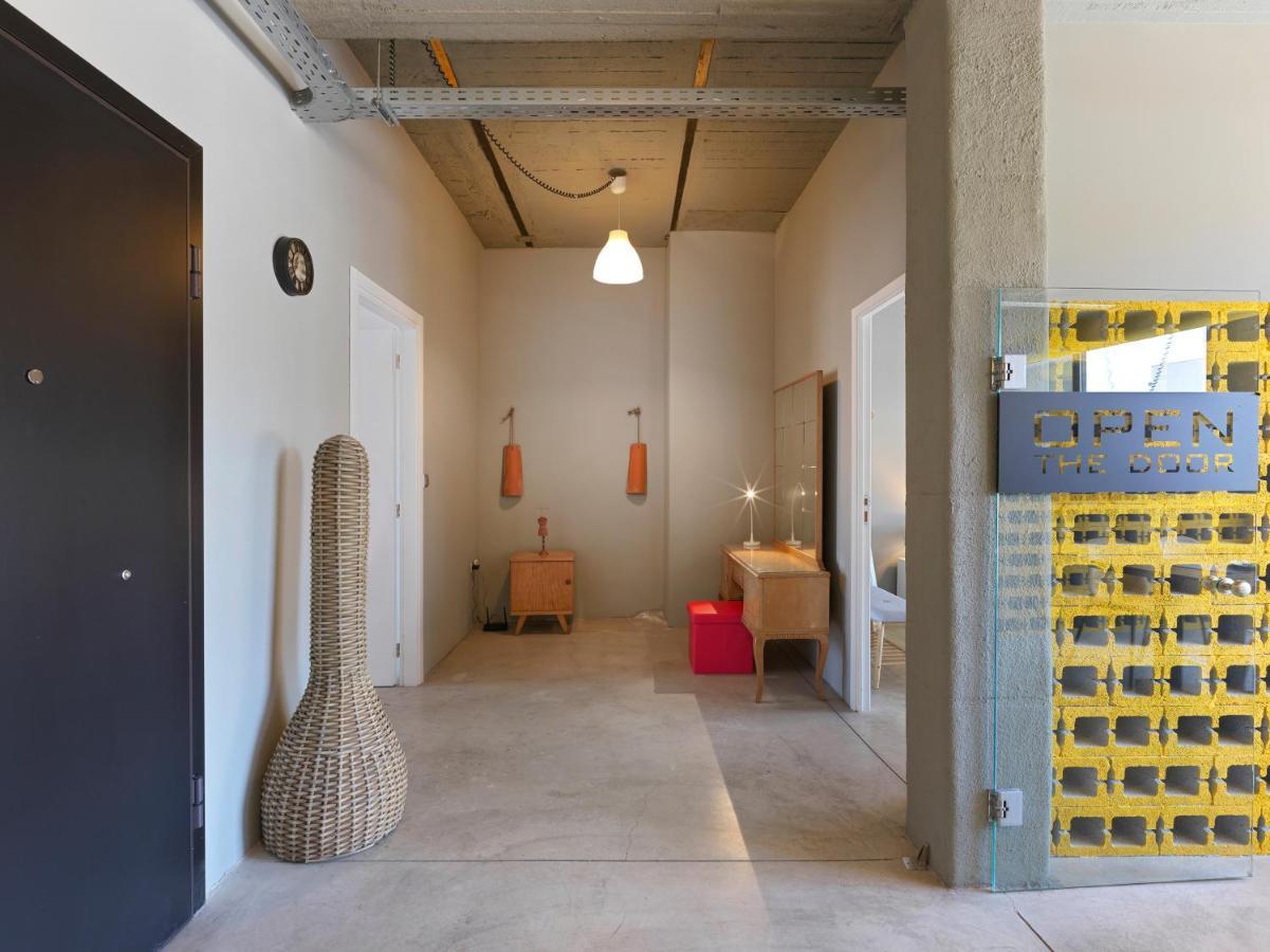 Ceramus Apartments Gazi View เอเธนส์ ภายนอก รูปภาพ