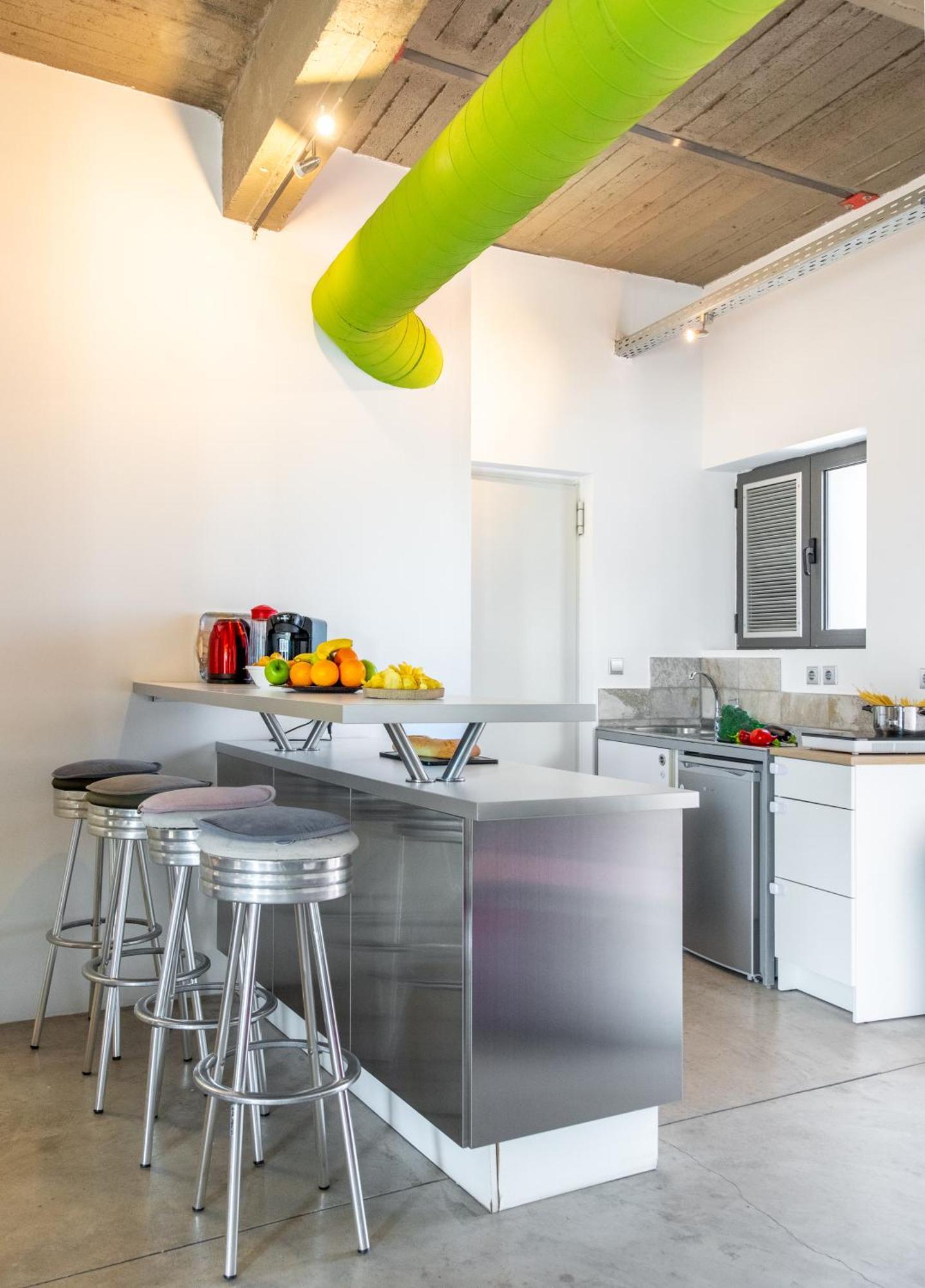 Ceramus Apartments Gazi View เอเธนส์ ภายนอก รูปภาพ