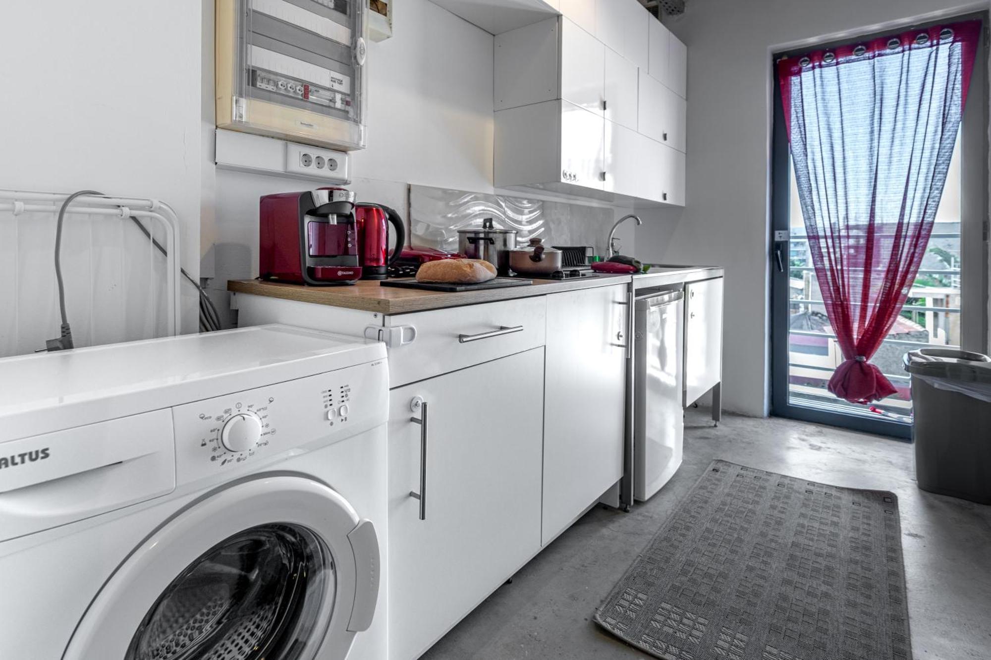 Ceramus Apartments Gazi View เอเธนส์ ภายนอก รูปภาพ